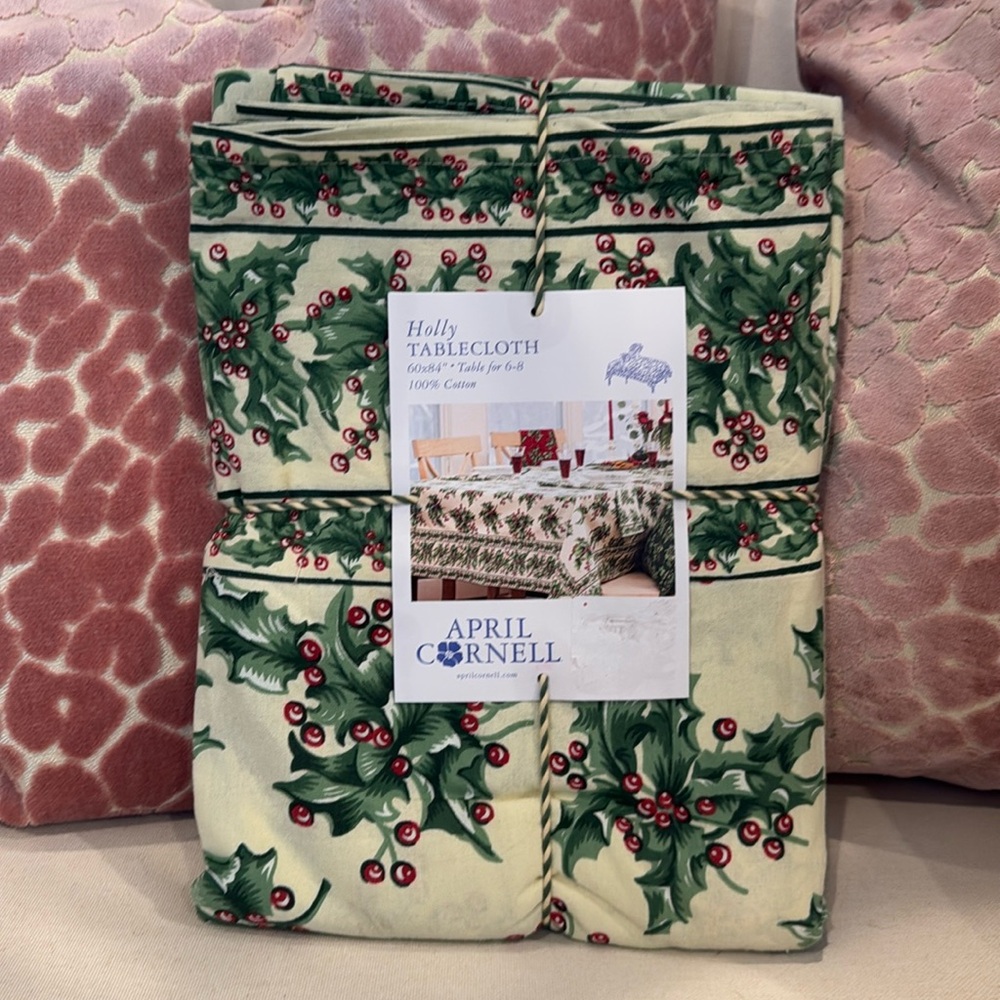 April Cornell Holly table cover cloth 60” X 84” rectangle